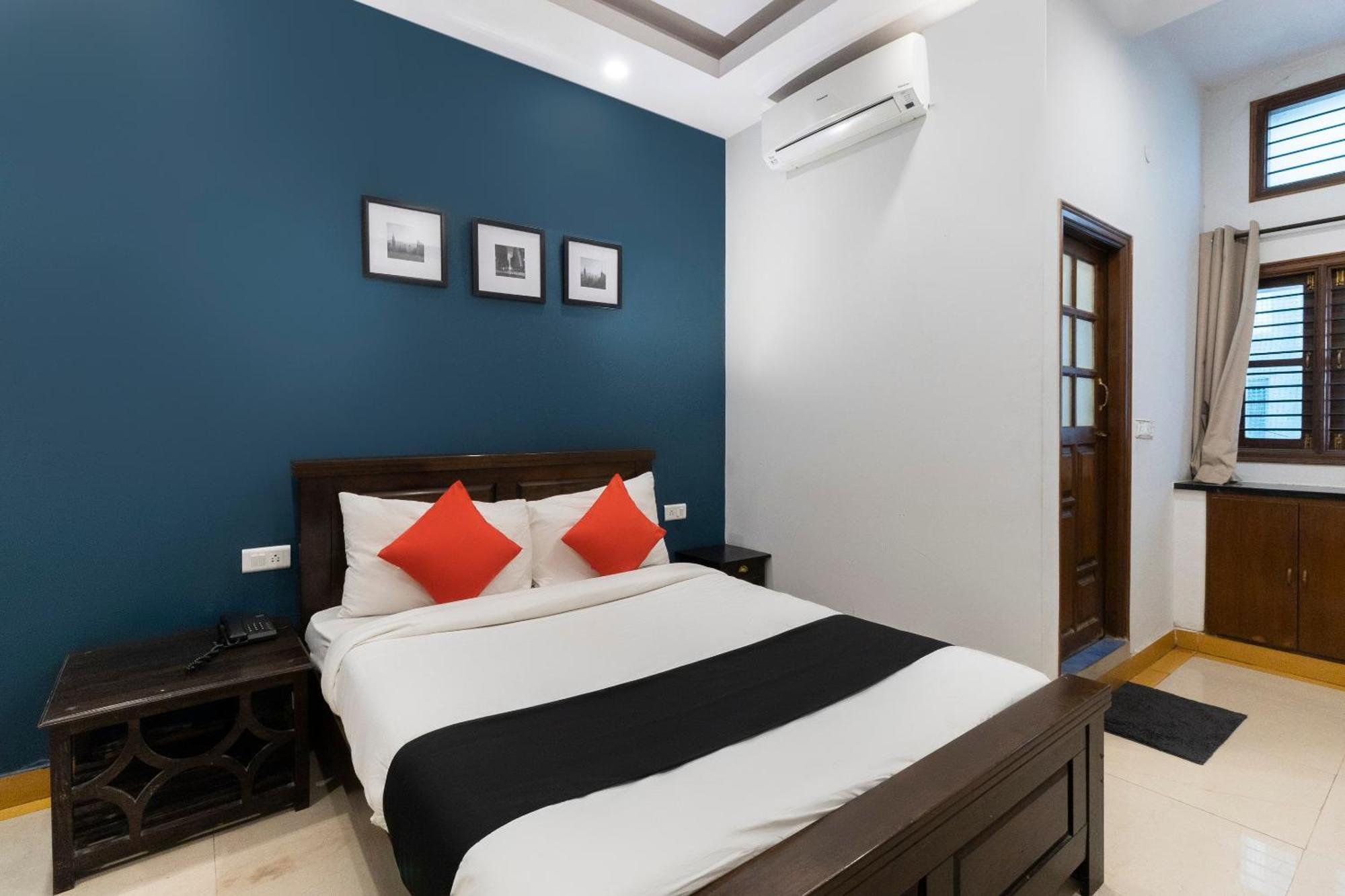 Collection O Victorian Comforts Bangalore Extérieur photo