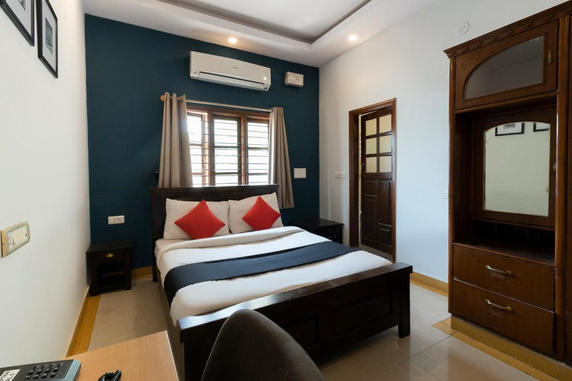 Collection O Victorian Comforts Bangalore Extérieur photo